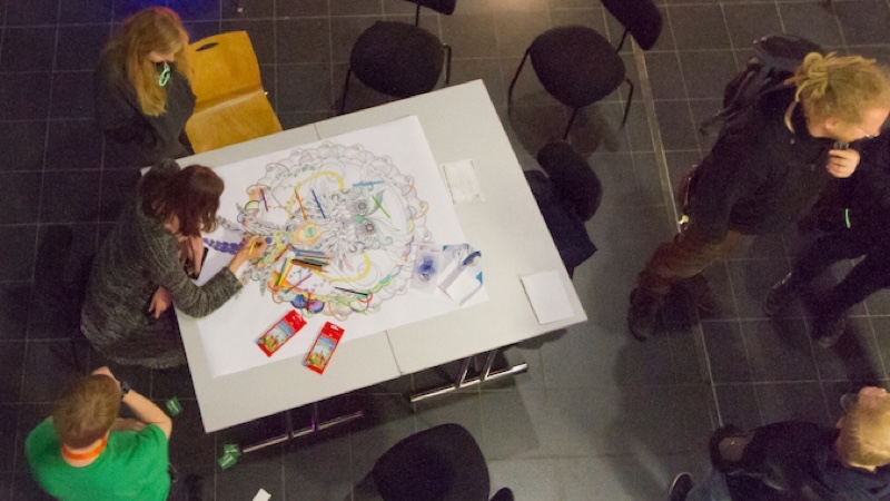 Großes Ausmalbild im Foyer des Audimax