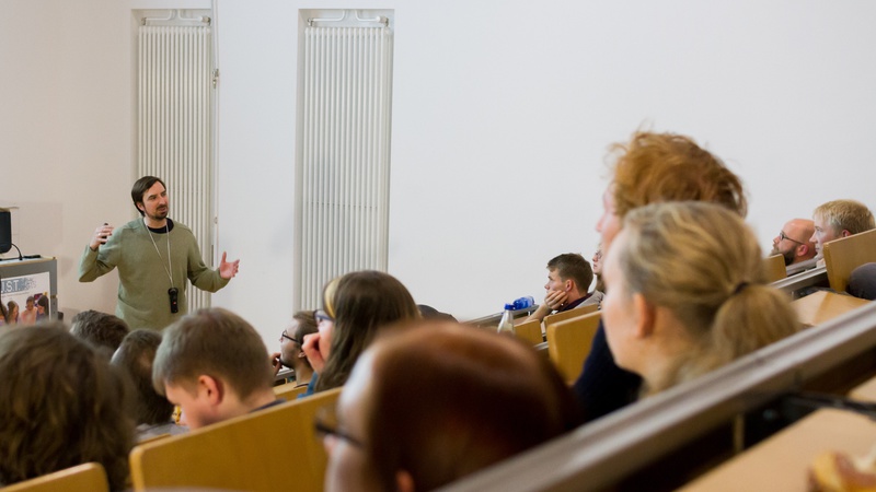 Neural Robot Learning von Prof. Dr. Elmar Rueckert